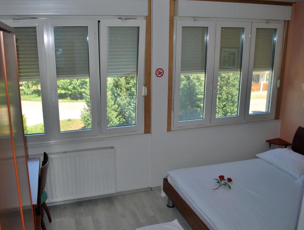 نوفا جوريكا Bed And Breakfast Kogoj الغرفة الصورة
